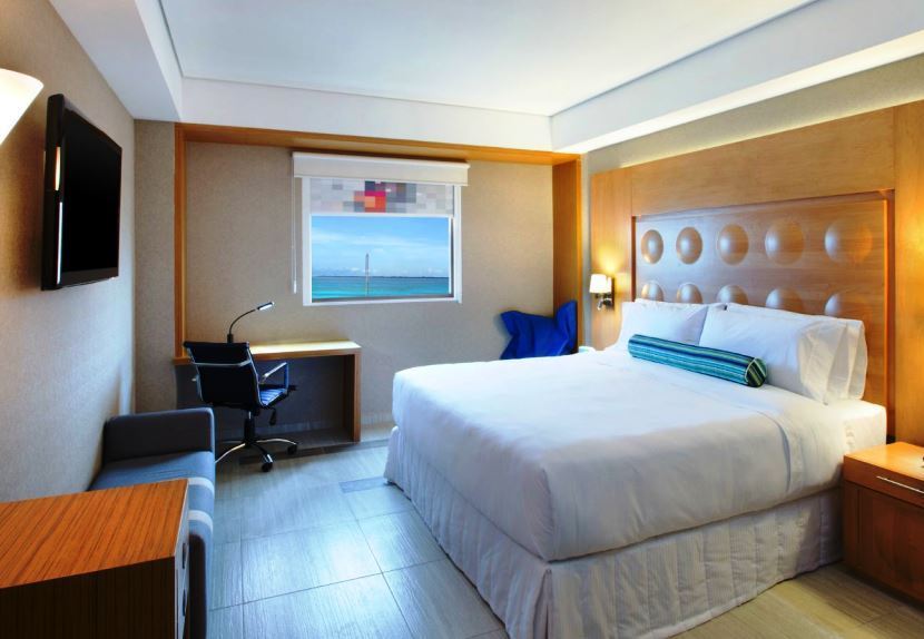 Aloft Cancun